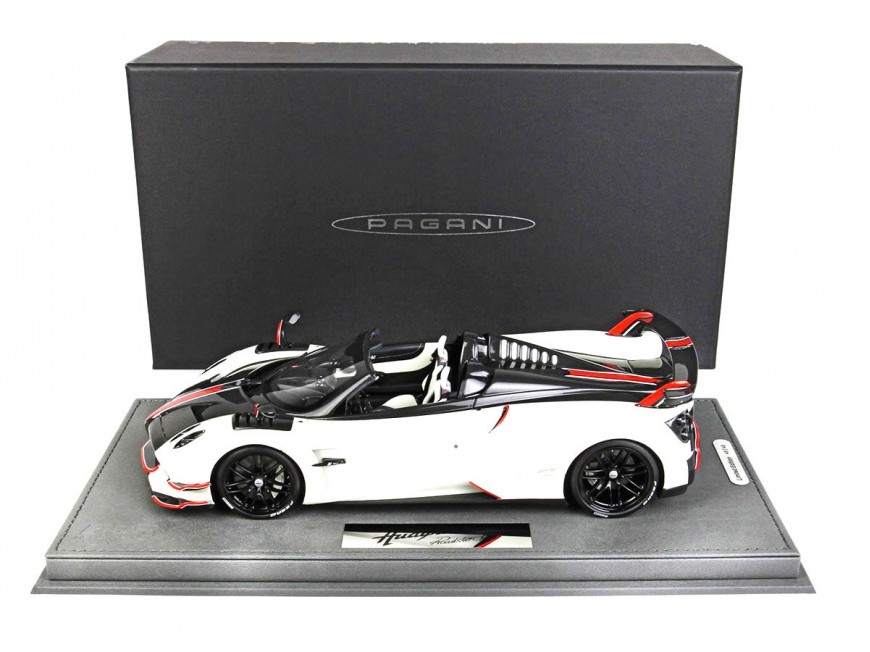 Pagani Huayra Roadster BC BBR Models 1/18 P18159E Bianco Perla Metallizzato con vetrina