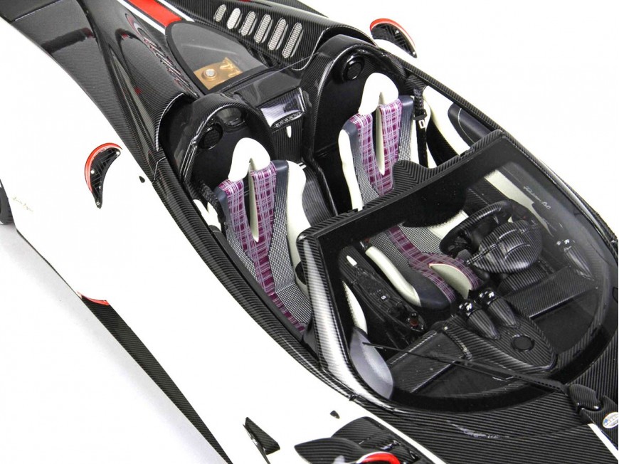 Pagani Huayra Roadster BC BBR Models 1/18 P18159E Bianco Perla Metallizzato con vetrina