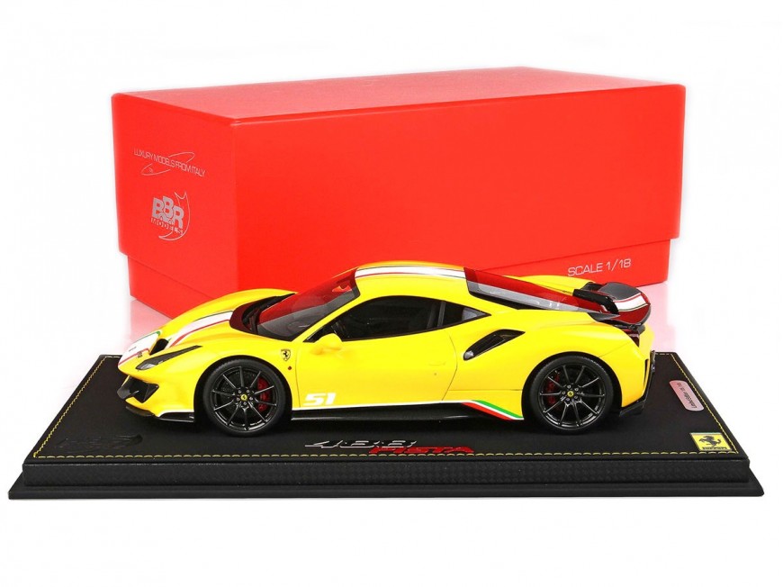 Ferrari 488 Pista Piloti Ferrari BBR Models 1/18 P18160H Modena Yellow with display case