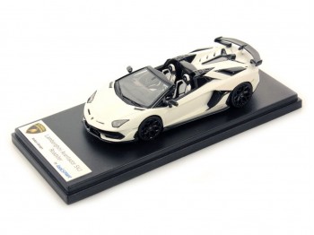 Lamborghini Aventador SVJ Roadster Looksmart 1/43 LS501B Phanes White