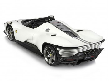 Ferrari Daytona SP3 Icona BBR Models 1/18 P18214B Blanc Italien Mat Métallisé avec vitrine