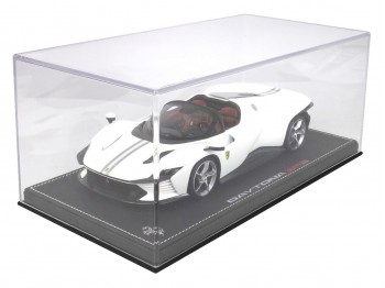 Ferrari Daytona SP3 Icona BBR Models 1/18 P18214B Blanc Italien Mat Métallisé avec vitrine