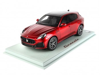Maserati Grecale Trofeo BBR Models 1/18 P18220B Rosso Granturismo con vetrina