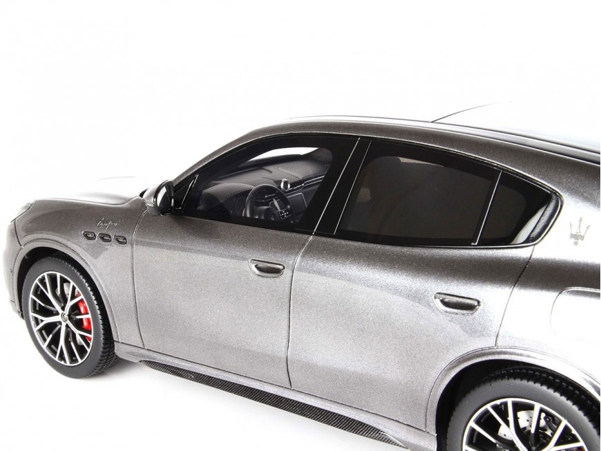 Maserati Grecale Trofeo BBR Models 1/18 P18220C Lava Grey with display case