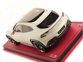 Ferrari Purosangue MR Collection 1/18 FE038C Metallic Italia White with display case
