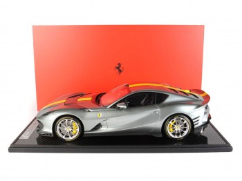 Ferrari 812 Competizione BBR Models 1/12 BBR1215A Grigio Coburn Metallizzato con vetrina