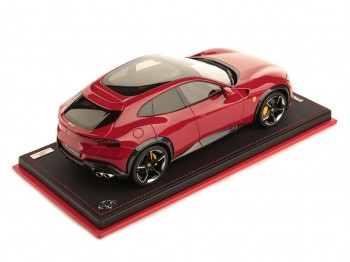 Ferrari Purosangue MR Collection 1/18 FE038E Rosso Corsa 322 con vetrina