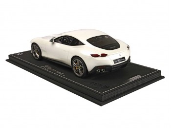 Ferrari Roma BBR Models 1/18 P18185M Bianco Italia Metallizzato con vetrina