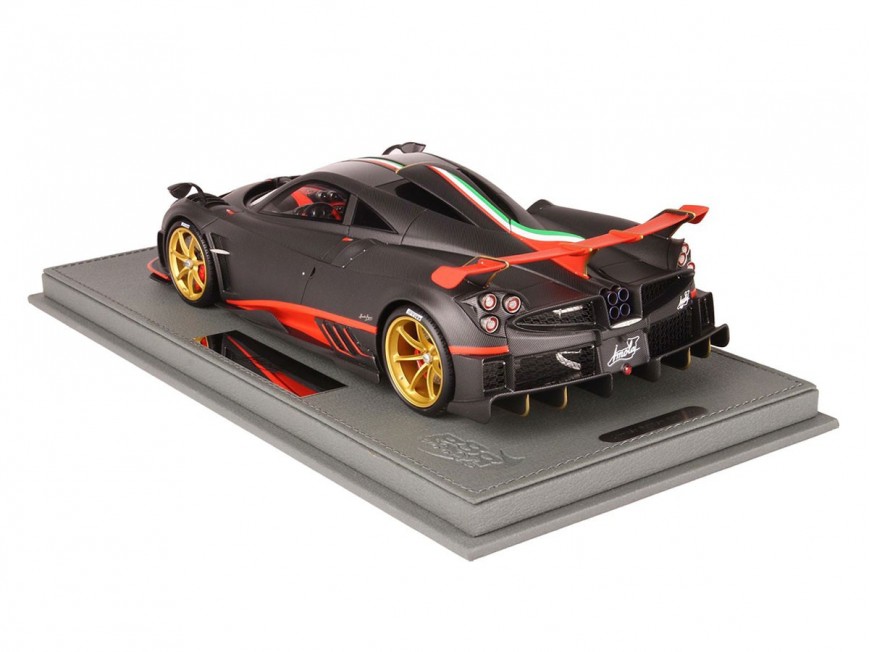 Pagani Imola BBR Models 1/18 P18192B Fibre de Carbone avec vitrine