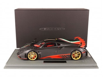 Pagani Imola BBR Models 1/18 P18192B Fibre de Carbone avec vitrine