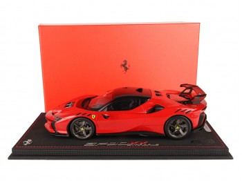 Ferrari SF90 XX Stradale BBR Models 1/18 P18188I Rosso Corsa 322 con vetrina