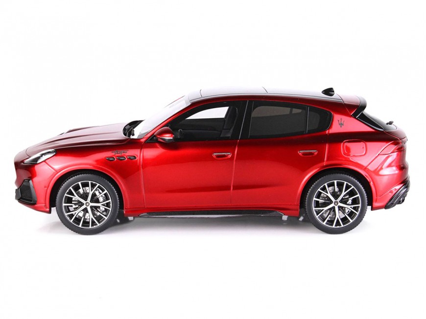 Maserati Grecale Trofeo BBR Models 1/18 P18220B Metallic Granturismo Red with display case