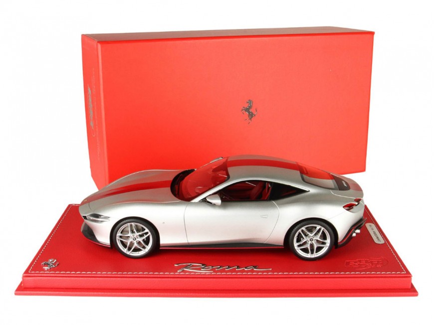 Ferrari Roma BBR Models 1/18 P18185CHI 30° Anniversario Argento Opaco Sanusilver con vetrina