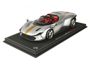 Ferrari Daytona SP3 Icona Spider BBR Models 1/18 P18214G Argent Nurburgring Métallisé avec vitrine