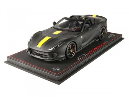 Ferrari 812 Competizione A BBR Models 1/18 P18209I Noir Mat avec vitrine