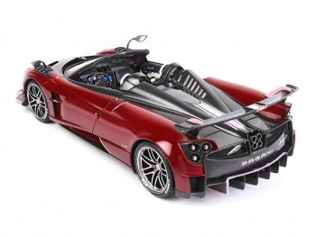 Pagani Huayra Roadster BC BBR Models 1/18 P18159C1 Rosso Speciale Metallizzato con vetrina