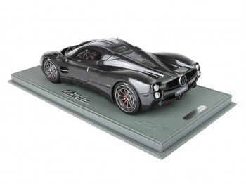 Pagani Utopia BBR Models 1/18 P18223CF Fibra di Carbonio con vetrina