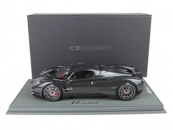 Pagani Utopia BBR Models 1/18 P18223CF Fibra di Carbonio con vetrina