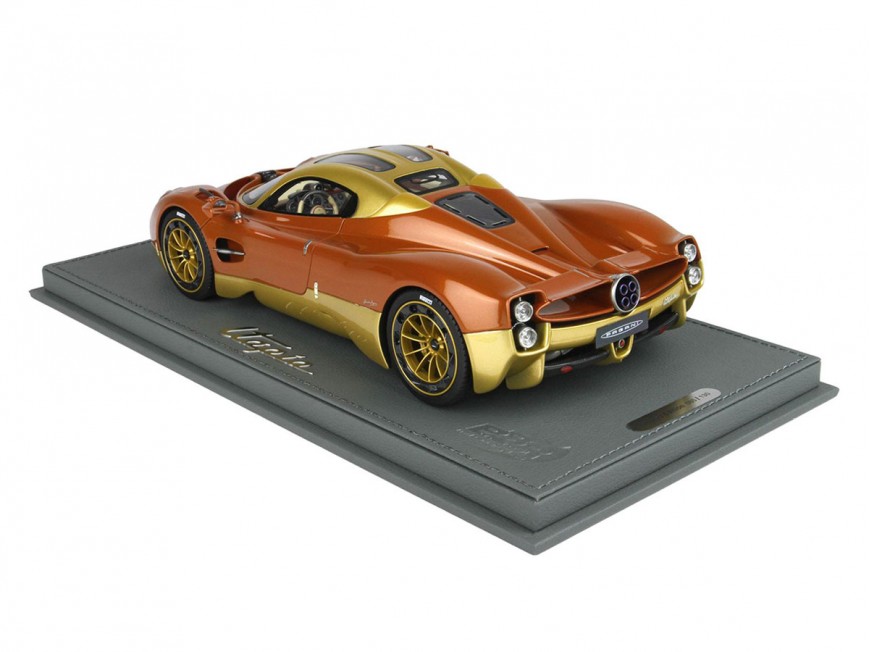 Pagani Utopia BBR Models 1/18 P18223D Metallic Bronze with display case