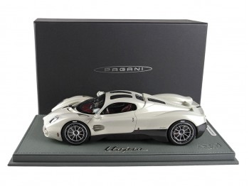 Pagani Utopia BBR Models 1/18 P18223B Grigio Rinascimento Metallizzato con vetrina
