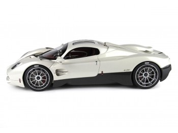 Pagani Utopia BBR Models 1/18 P18223B Grigio Rinascimento Metallizzato con vetrina