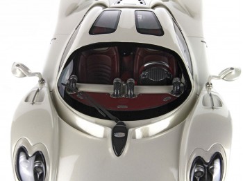 Pagani Utopia BBR Models 1/18 P18223B Grigio Rinascimento Metallizzato con vetrina
