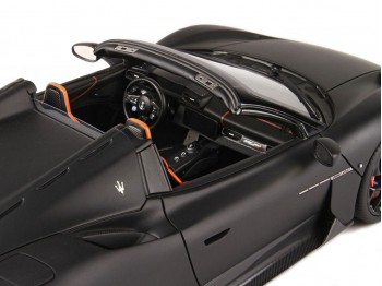 Maserati MC20 Cielo BBR Models 1/18 P18222MB Matt Black with display case