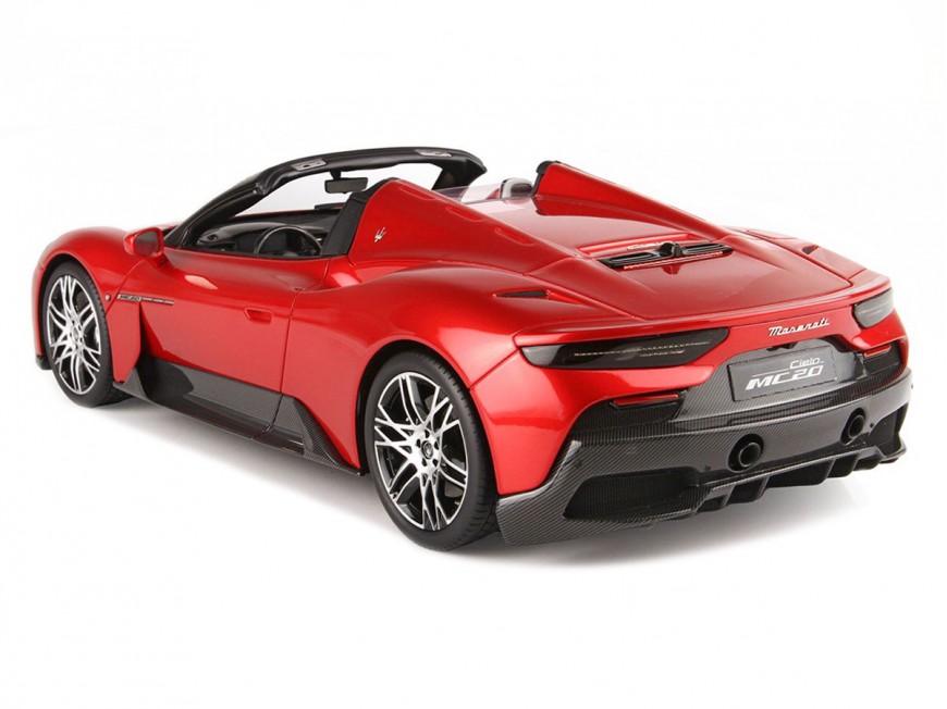 Maserati MC20 Cielo BBR Models 1/18 P18222B Rosso Vincente Metallizzato con vetrina