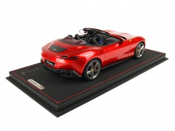 Ferrari Roma Spider BBR Models 1/18 P18230H Rosso Magma Metallizzato con vetrina