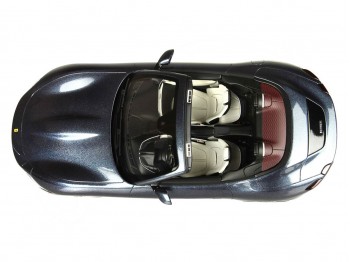 Ferrari Roma Spider BBR Models 1/18 P18230D Metallic Rome Blu with display case