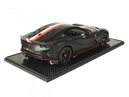 Ferrari 812 Competizione... 2