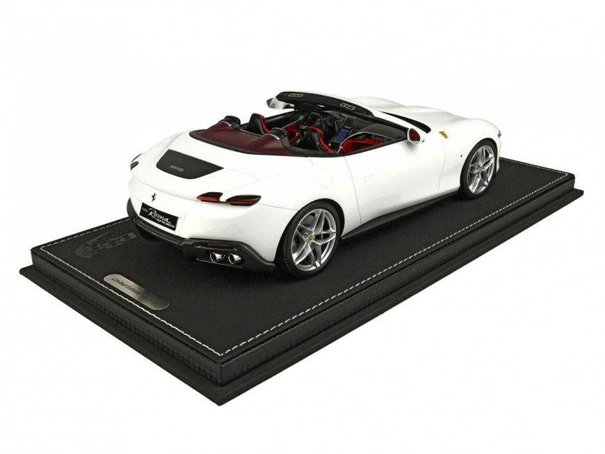 Ferrari Roma Spider BBR Models 1/18 P18230C Bianco Cervino Metallizzato con vetrina