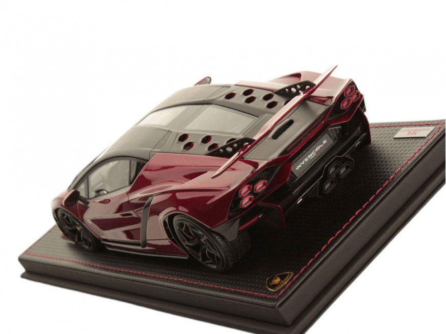 Lamborghini Invencible MR Collection 1/18 LAMBO059A Rosso Efesto con vetrina