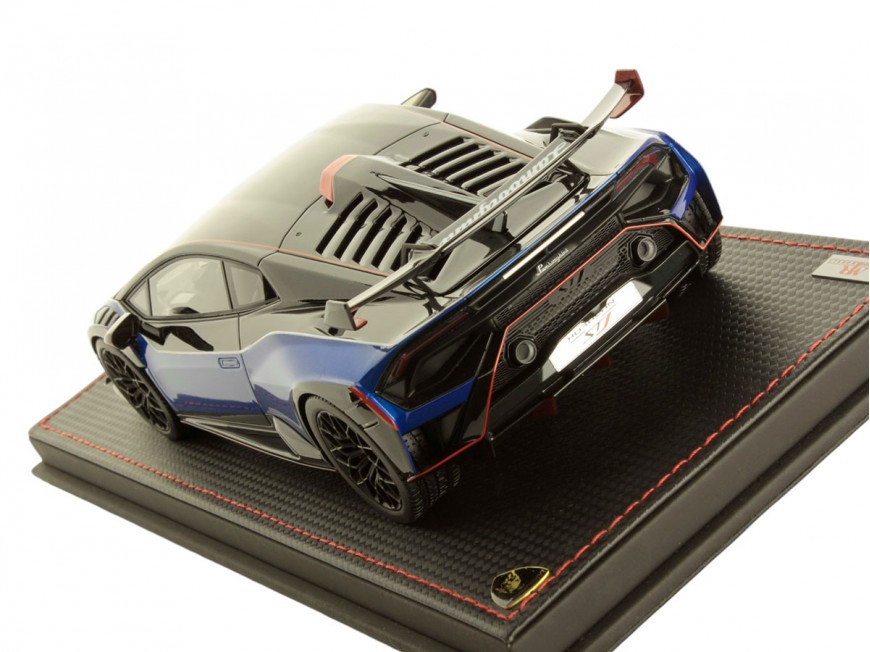 Lamborghini Huracàn STJ MR Collection 1/18 LAMBO063 Eliadi Blue with display case