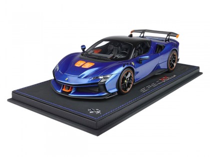 Ferrari SF90 XX Stradale BBR Models 1/18 P18237I Blu Elettrico Metallizzato con vetrina