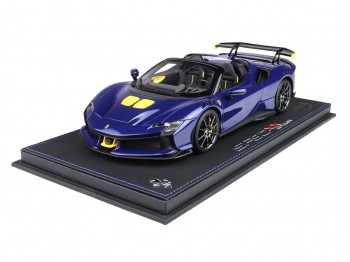 Ferrari SF90 XX Spider BBR Models 1/18 P18238I Bleu Électrique Métallisé avec vitrine