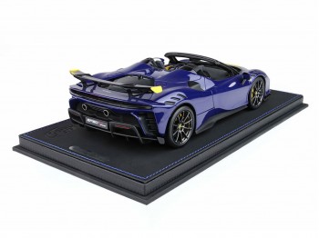 Ferrari SF90 XX Spider BBR Models 1/18 P18238I Bleu Électrique Métallisé avec vitrine