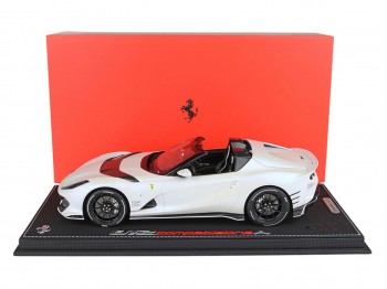 Ferrari 812 Competizione A Charles Leclerc BBR Models 1/18 P18209CL Bianco Onda Marina Opaco con vetrina