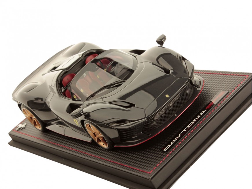 Ferrari Daytona SP3 Icona Spider MR Collection 1/18 FE036SE5 Fibra di Carbonio con vetrina