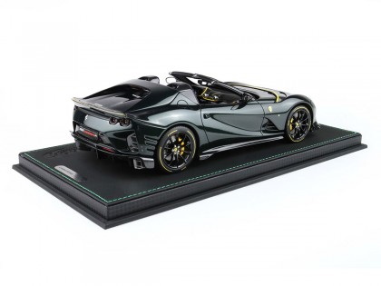 Ferrari 812 Competizione A BBR Models 1/18 P18209O Vert Zeltweg Métallisé avec vitrine 2