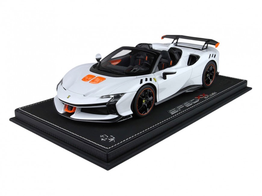 Ferrari SF90 XX Spider BBR Models 1/18 P18238C Metallic Arctic White with display case