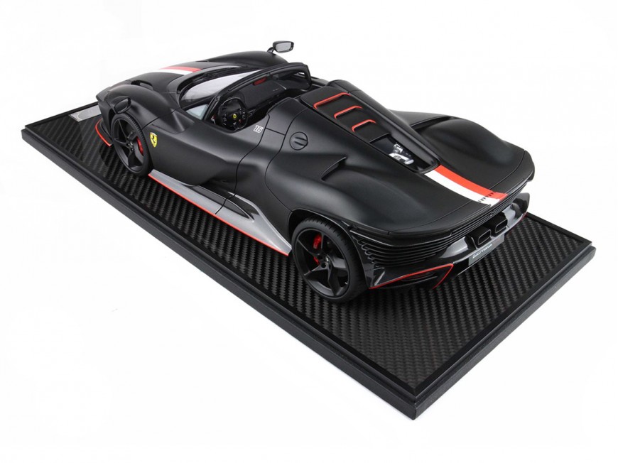 Ferrari Daytona SP3 Icona Spider Charles Leclerc BBR Models 1/12 BBR1217CL Nero Opaco con vetrina