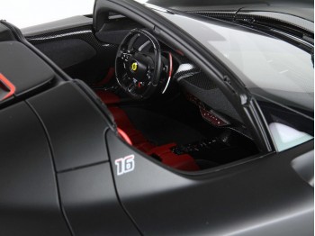 Ferrari Daytona SP3 Icona Spider Charles Leclerc BBR Models 1/12 BBR1217CL Nero Opaco con vetrina