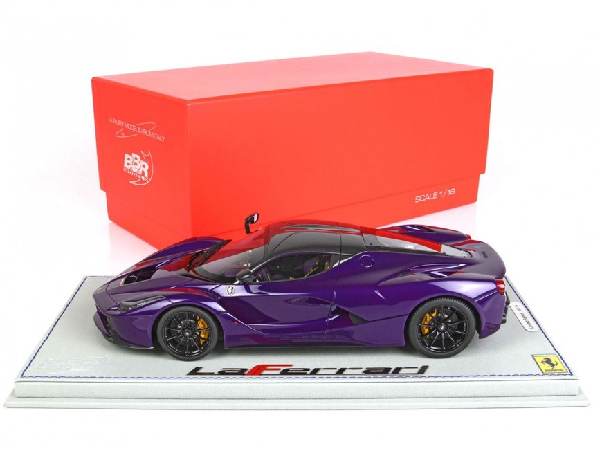 Ferrari LaFerrari BBR Models 1/18 P1867DUBAI Viola Metallizzato con vetrina