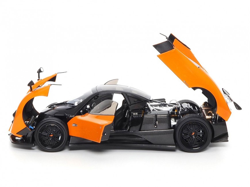 Pagani Zonda F die-cast ouvrable BBR Models 1/18 850409021DIE Orange de Saint Tropez avec vitrine