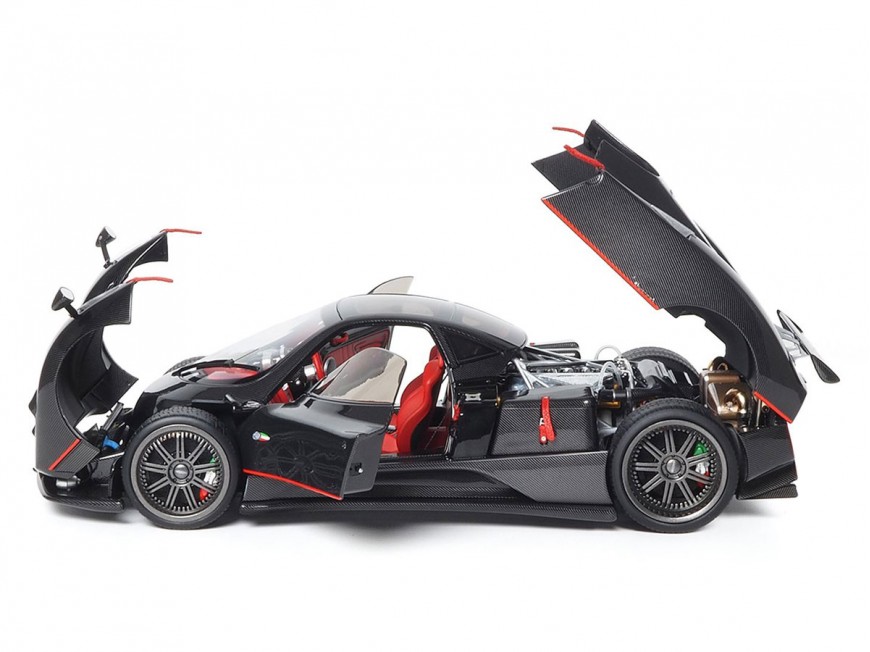 Pagani Zonda F die-cast full open BBR Models 1/18 850410021DIE Glossy Black Carbon Fiber with display case