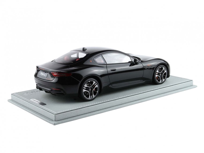 Maserati GranTurismo Folgore BBR Models 1/18 P18240C Noir Absolu avec vitrine