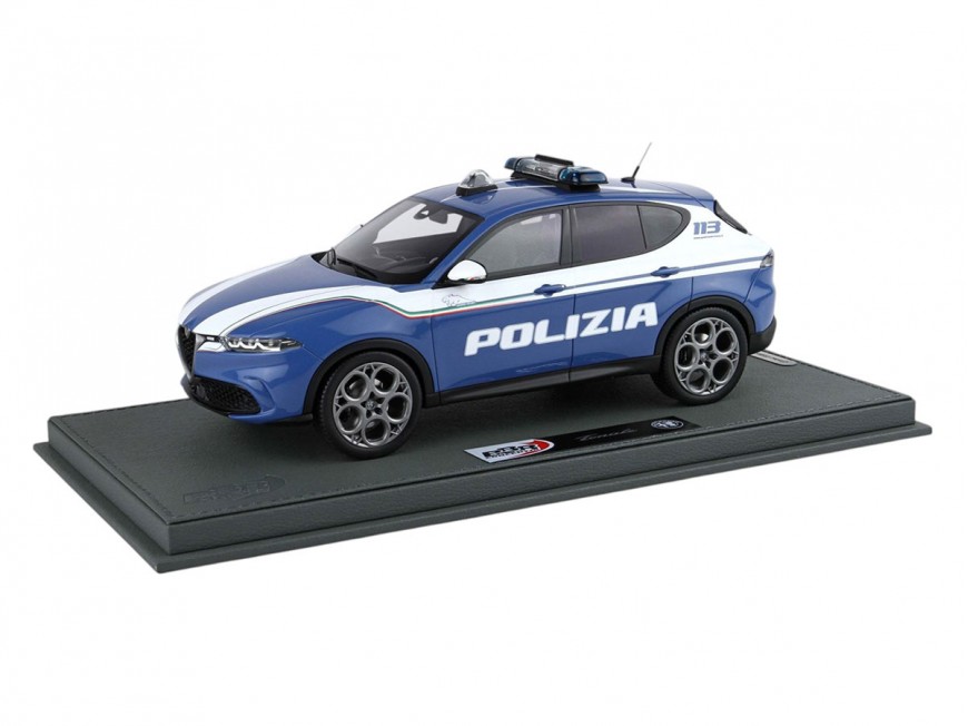 Alfa Romeo Tonale Configuration Policière BBR Models 1/18 BBRC1856POL avec vitrine