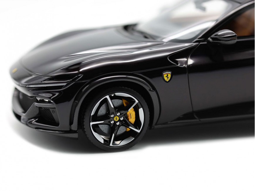 Ferrari Purosangue BBR Models 1/18 P18231P1 Purosangue Noir toit panoramique avec vitrine