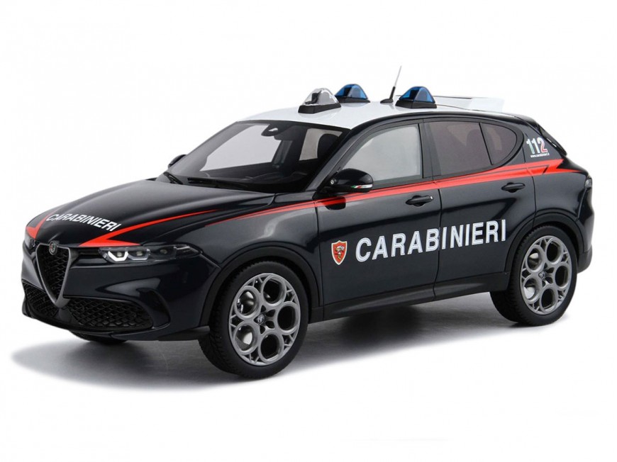 Alfa Romeo Tonale Configuration Carabiniers BBR Models 1/18 BBRC1856CAR avec vitrine